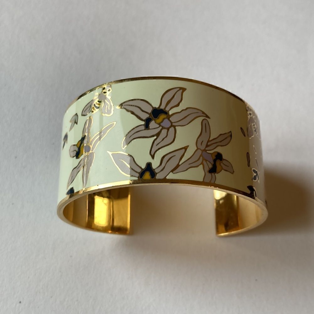Brand New Tory Burch Floral and Gold Cuff Braclet